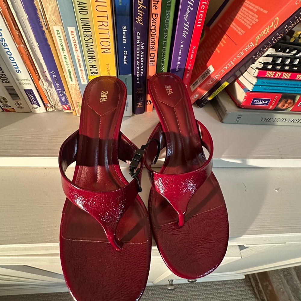 Zara Glossy Red Patent Thong Sandals with Buckle